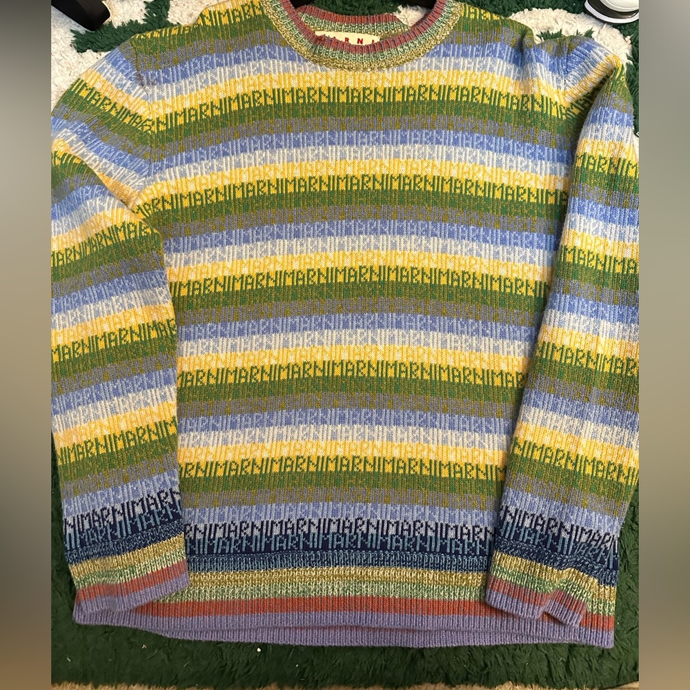 Size 54 marni sweater